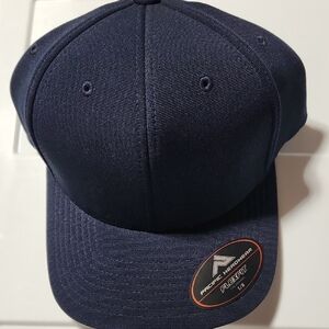 Pacific Headwear Navy Flexfit Hat 6 7/8- 7 3/8. SM/MED